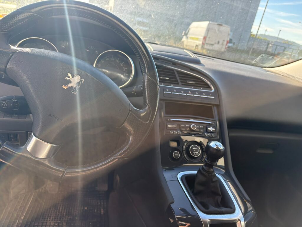 Peugeot 5008 HDI 150 CV