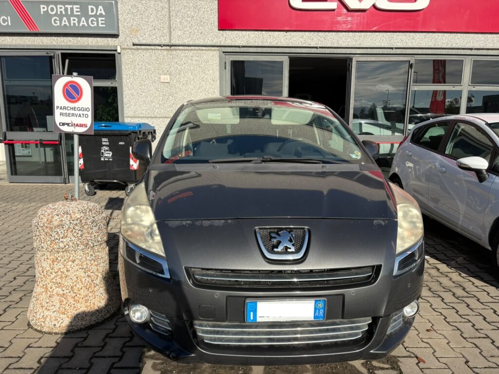 Peugeot 5008 HDI 150 CV