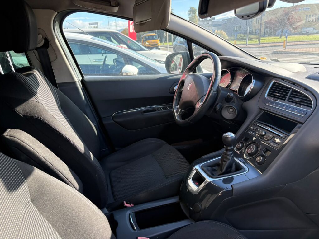 Peugeot 5008 HDI 150 CV